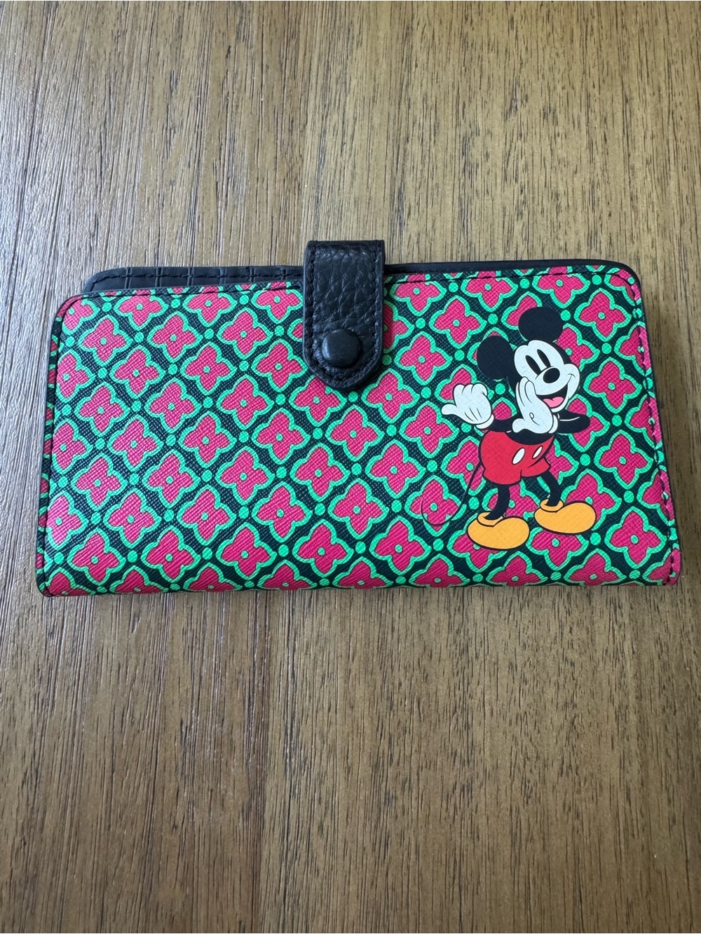 Vera Bradley Silly Mickey Tab Wallet!